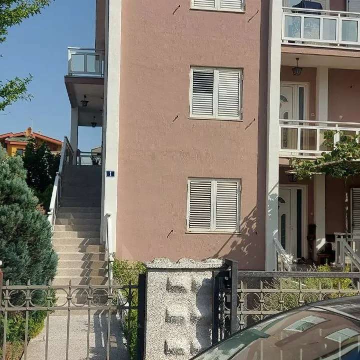 Prodaja, stan, 135m², Podgorica, Crna Gora