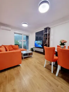 Rent, two bedroom apartment, 69m², Centar, Budva - image 11