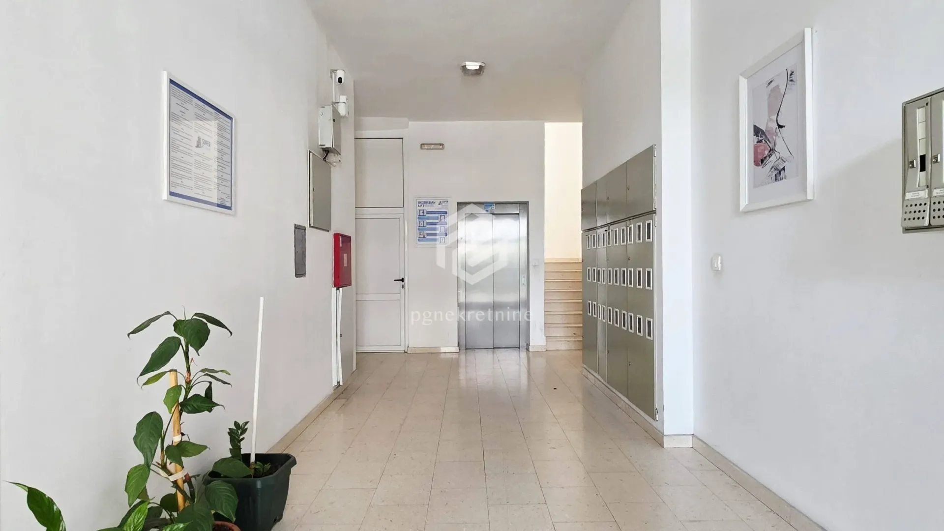 Rent, one bedroom apartment, 56m², Stari Aerodrom, Podgorica