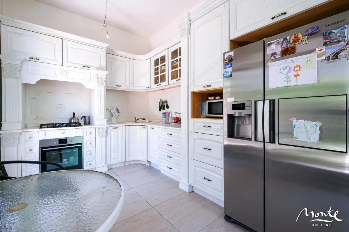 Prodaja, kuća, 316m², Tivat, Crna Gora