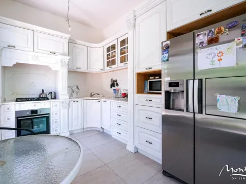 Prodaja, kuća, 316m², Tivat, Crna Gora - image 8