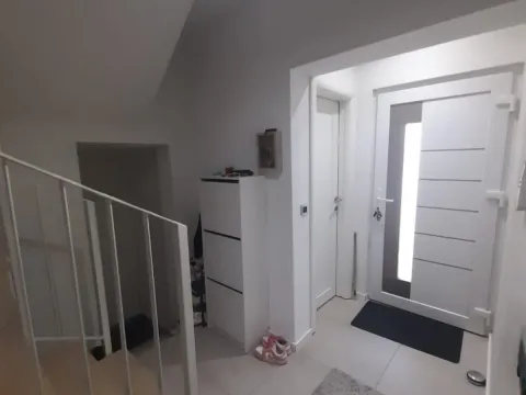 Prodaja, kuća, 147m², Stari Aerodrom, Podgorica - image 6