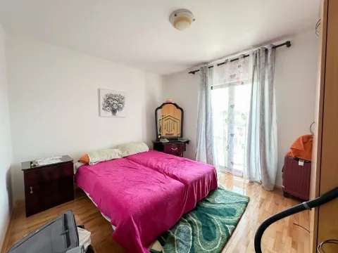 Prodaja, kuća, 350m², Zlatica, Podgorica - image 21