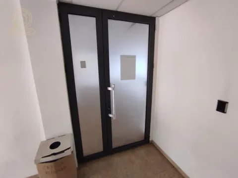 Rent, office space, 200m², Bulevar Oslobodjenja, Novi Sad Sve Podlokacije - image 14