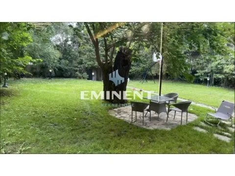 Izdavanje, kuća, 150m², Savski Venac, Beograd - image 19