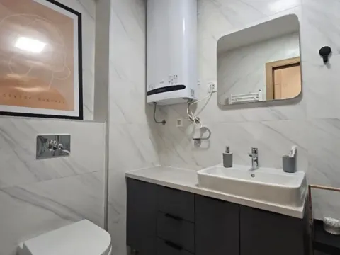 Izdavanje, jednosoban stan, 48m², City Kvart, Podgorica - image 10