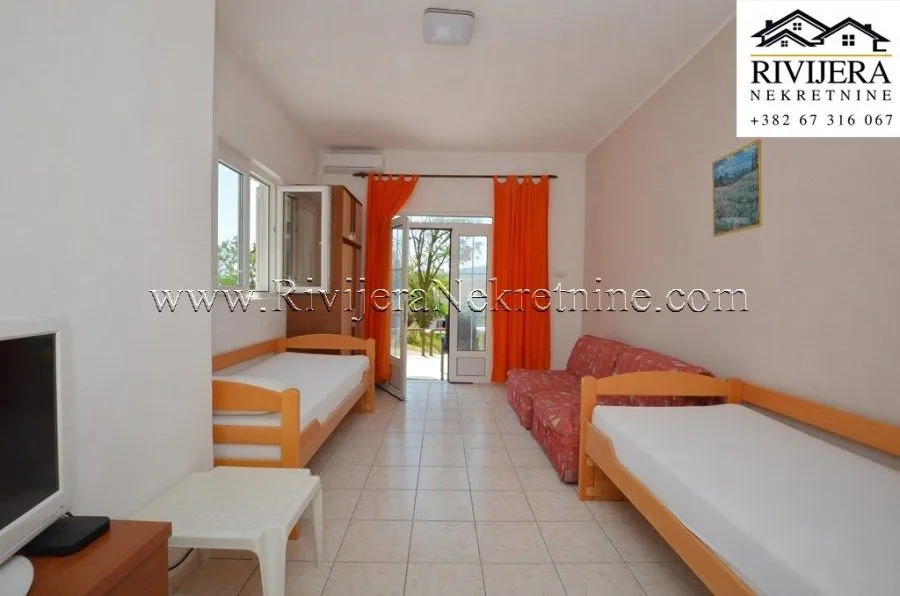 Prodaja, stan, 56m², Baošići, Herceg Novi