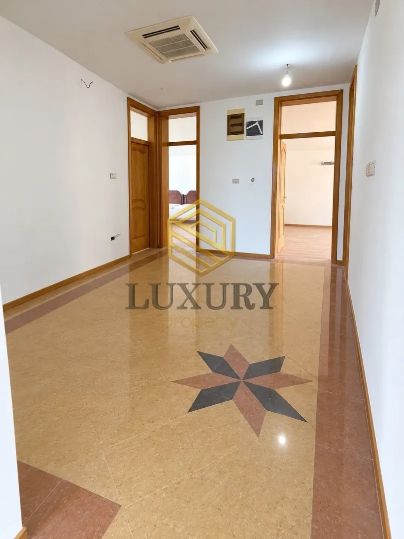 Rent, office space, 140m², Dalmatinska ulica, Podgorica