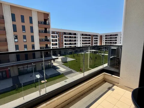 Rent, two bedroom apartment, 60m², City Kvart, Podgorica - image 10