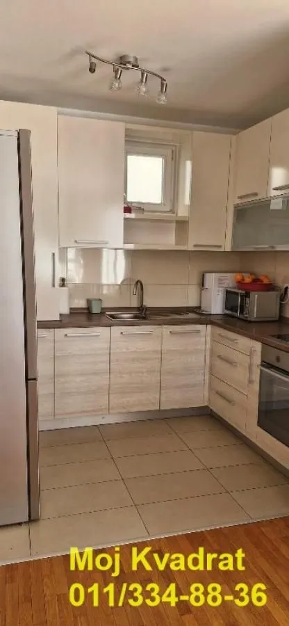 Izdavanje, trosoban stan, 107m², Kluz, Zvezdara Sve Podlokacije