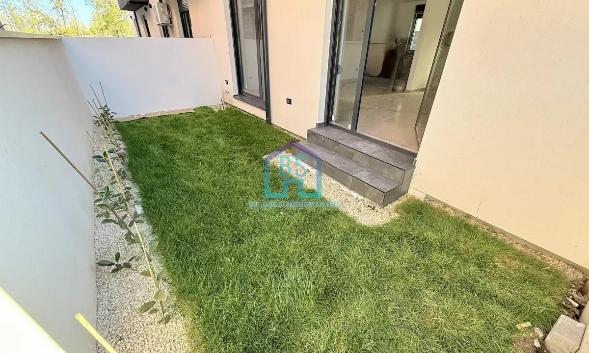 Prodaja, stan, 108m², Vidovdansko naselje, Novi Sad Sve Podlokacije