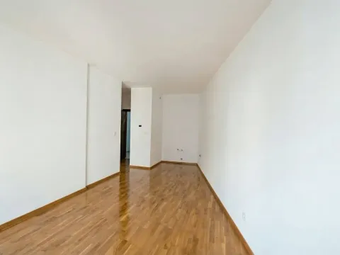 Sale, one bedroom apartment, 44m², Bečići, Budva - image 5