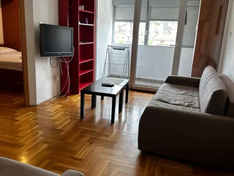 Rent, one bedroom apartment, 50m², City Kvart, Podgorica - image 14