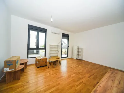 Prodaja, dvosoban stan, 64m², Tološi, Podgorica - image 2