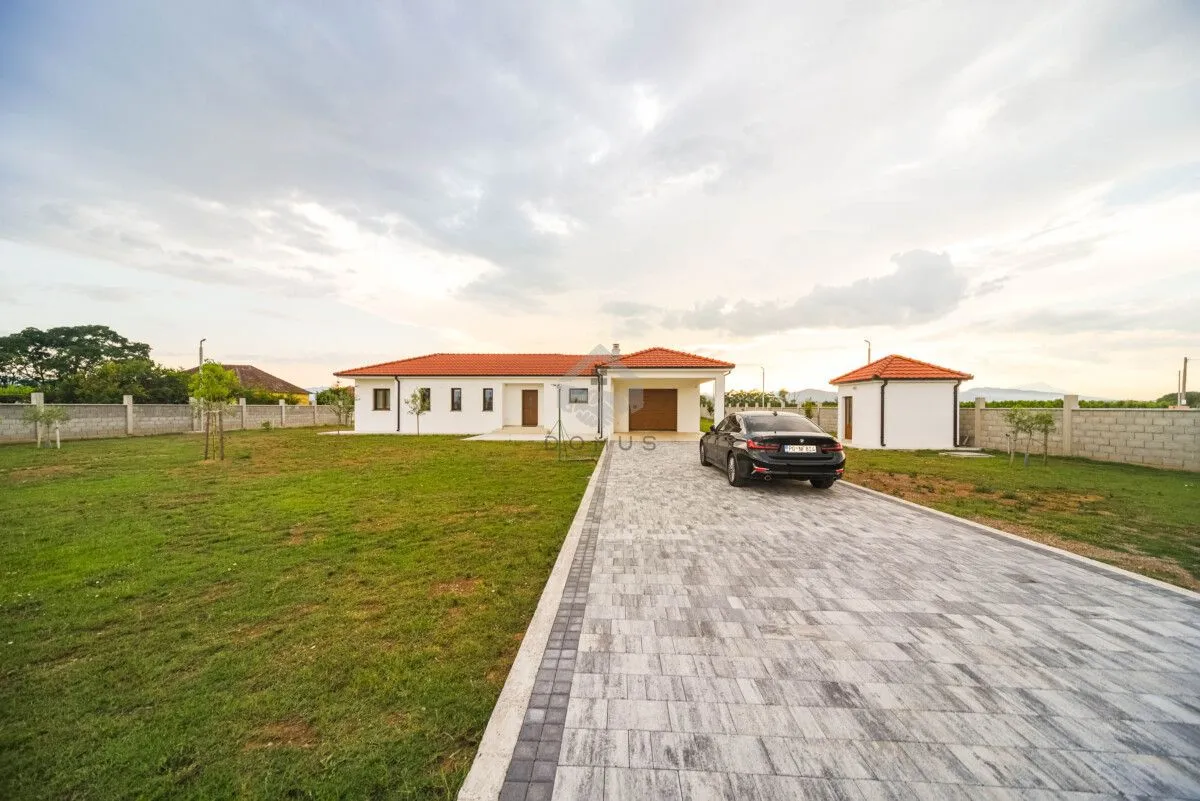 Rent, house, 100m², Zeta, Podgorica