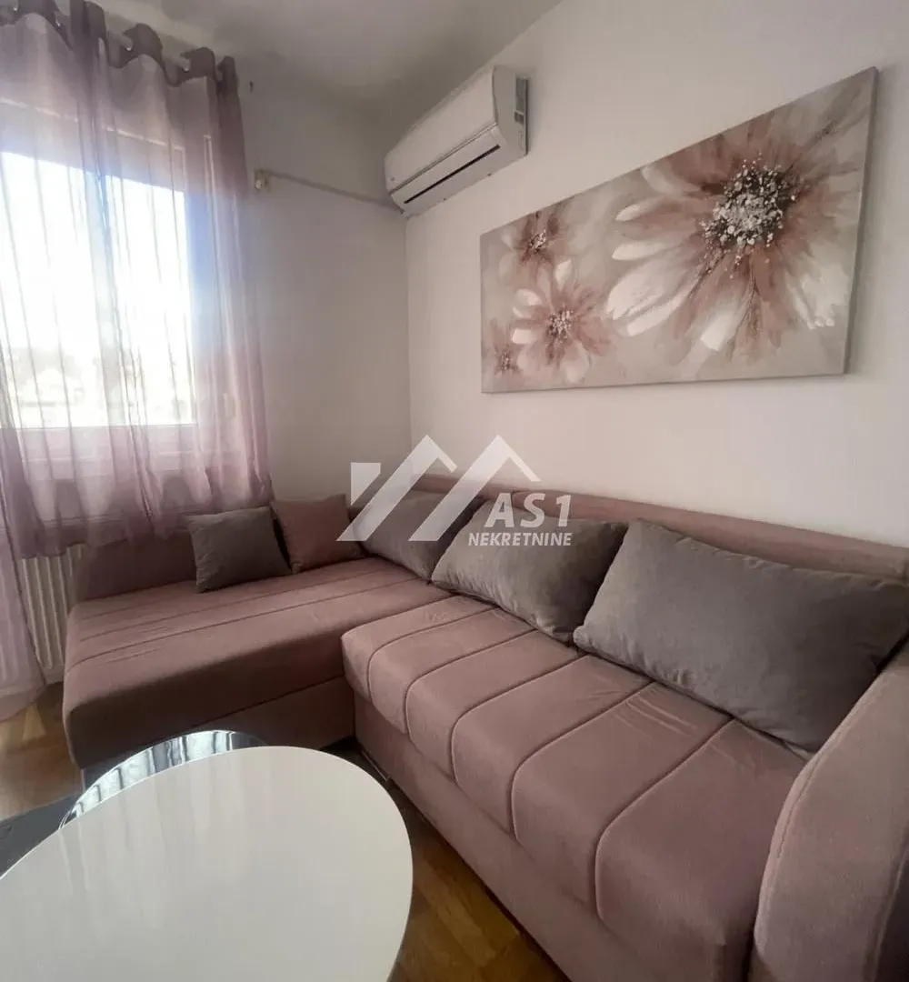 Rent, one bedroom apartment, 34m², Bulevar Oslobodjenja, Novi Sad Sve Podlokacije