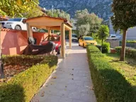Izdavanje, kuća, 64m², Dobrota, Kotor - image 2