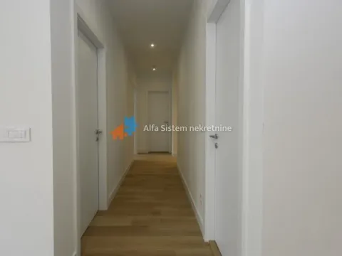 Izdavanje, stan, 78m², Savski Venac, Beograd - image 11