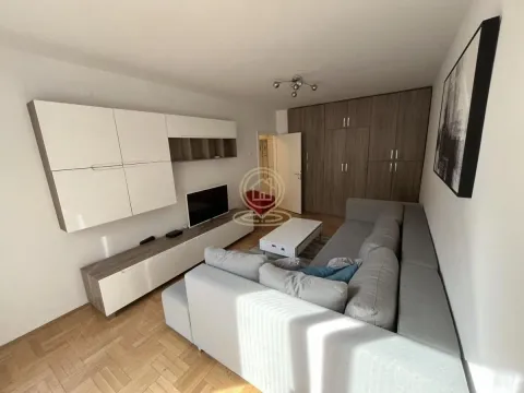 Rent, two bedroom apartment, 48m², Stari Grad, Beograd - image 2