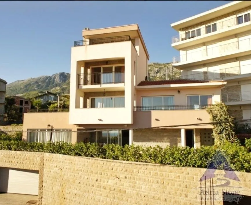 Sale, house, 495m², Bečići, Budva