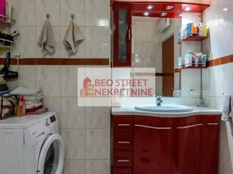 Prodaja, četvorosoban stan, 131m², Stari Grad, Beograd - image 15