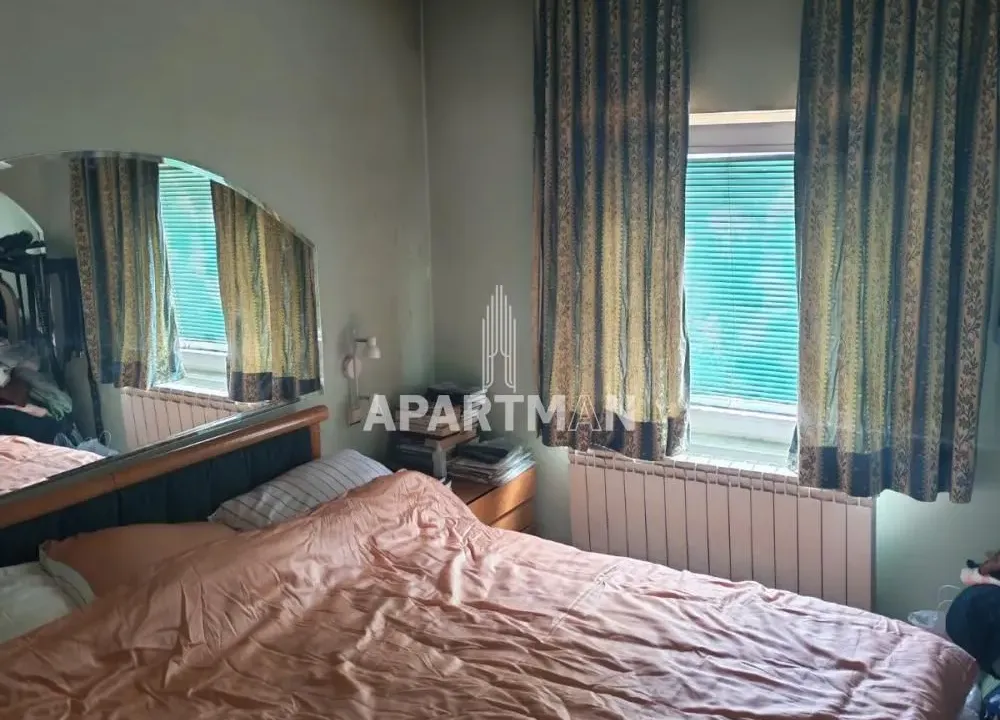 Sale, two bedroom apartment, 54m², Lipov Lad, Zvezdara Sve Podlokacije
