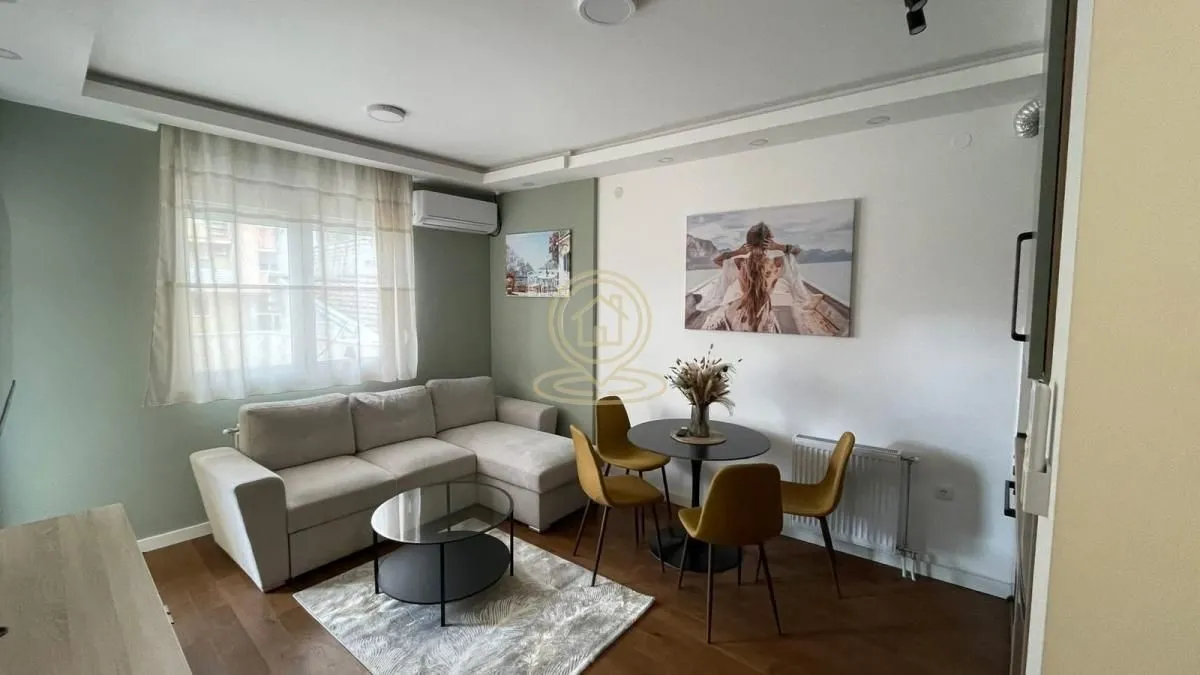 Izdavanje, jednosoban stan, 36m², Salajka, Novi Sad Sve Podlokacije