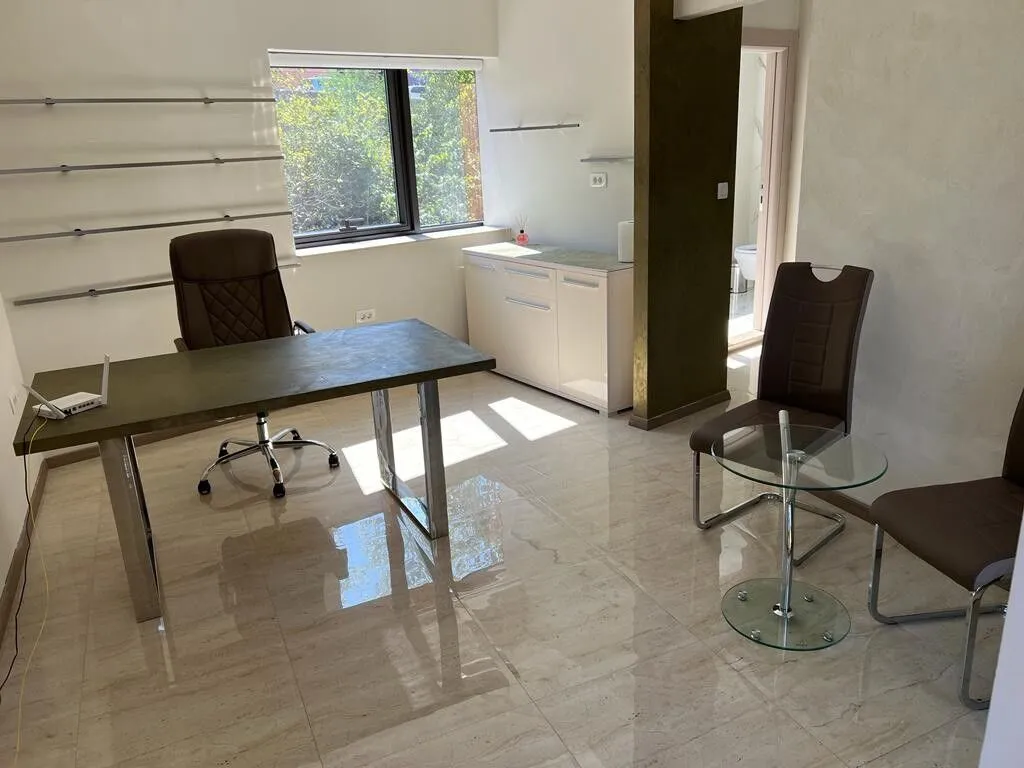 Rent, office space, 30m², Centar, Podgorica