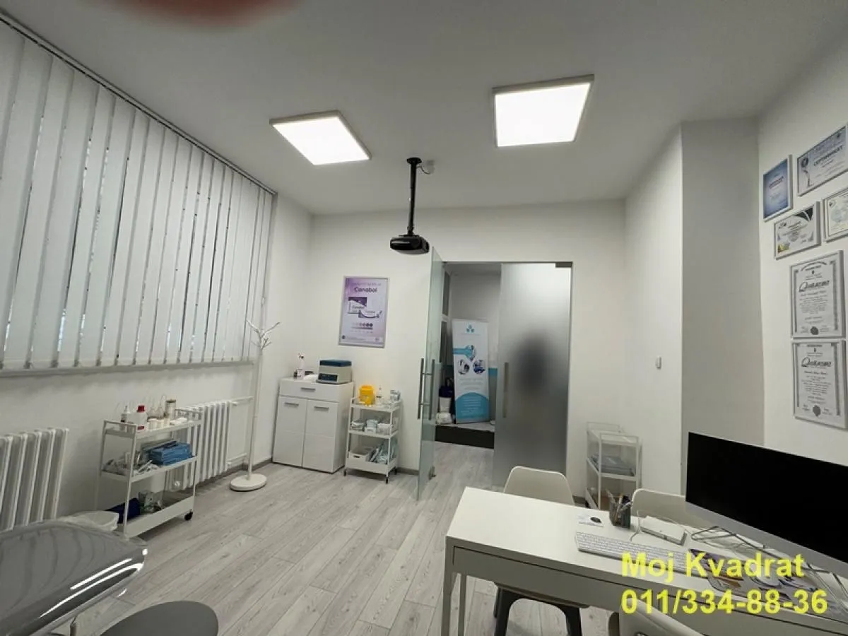 Rent, office space, 136m², Banovo Brdo, Beograd