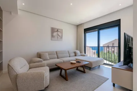 Rent, house, 200m², Reževići, Budva - image 15