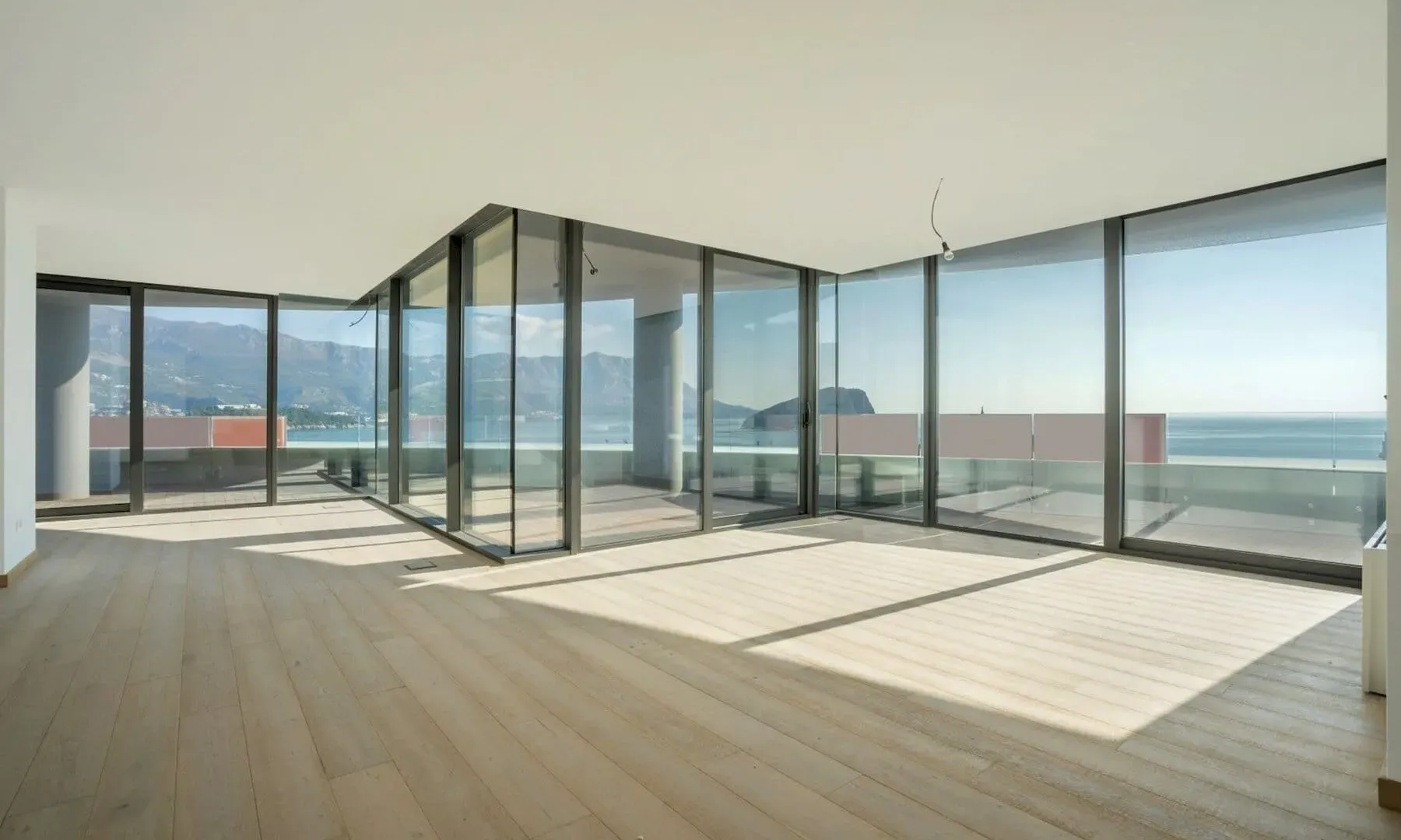 Sale, four bedroom apartment, 270m², Budva, Crna Gora