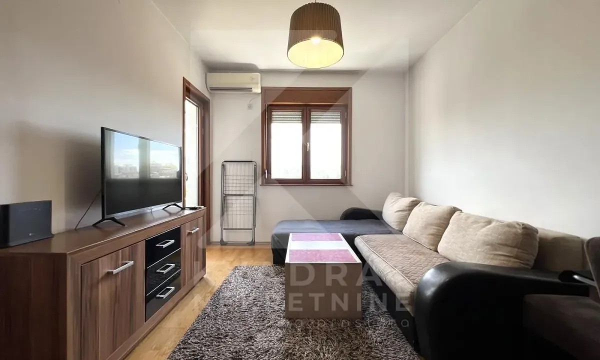 Rent, one bedroom apartment, 40m², Pobrežje, Podgorica