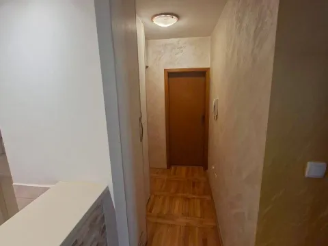 Rent, two bedroom apartment, 56m², Zabjelo, Podgorica - image 8