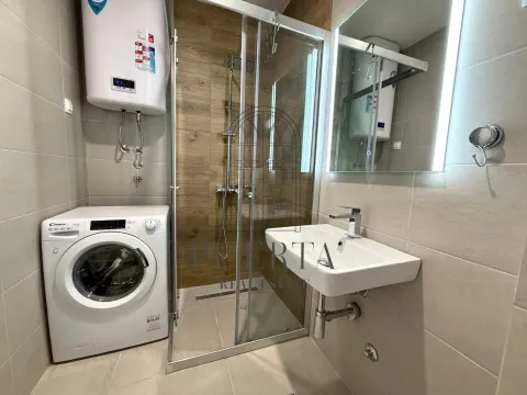 Prodaja, jednosoban stan, 45m², Pobrežje, Podgorica - image 10