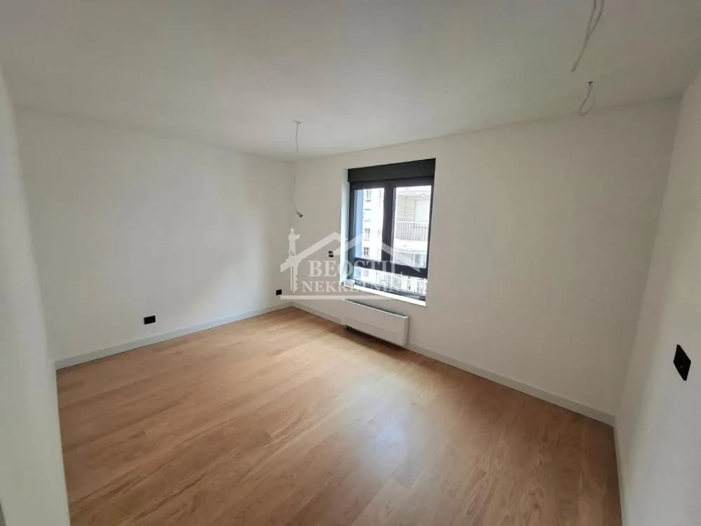 Prodaja, četvorosoban stan, 112m², Banovo Brdo, Beograd