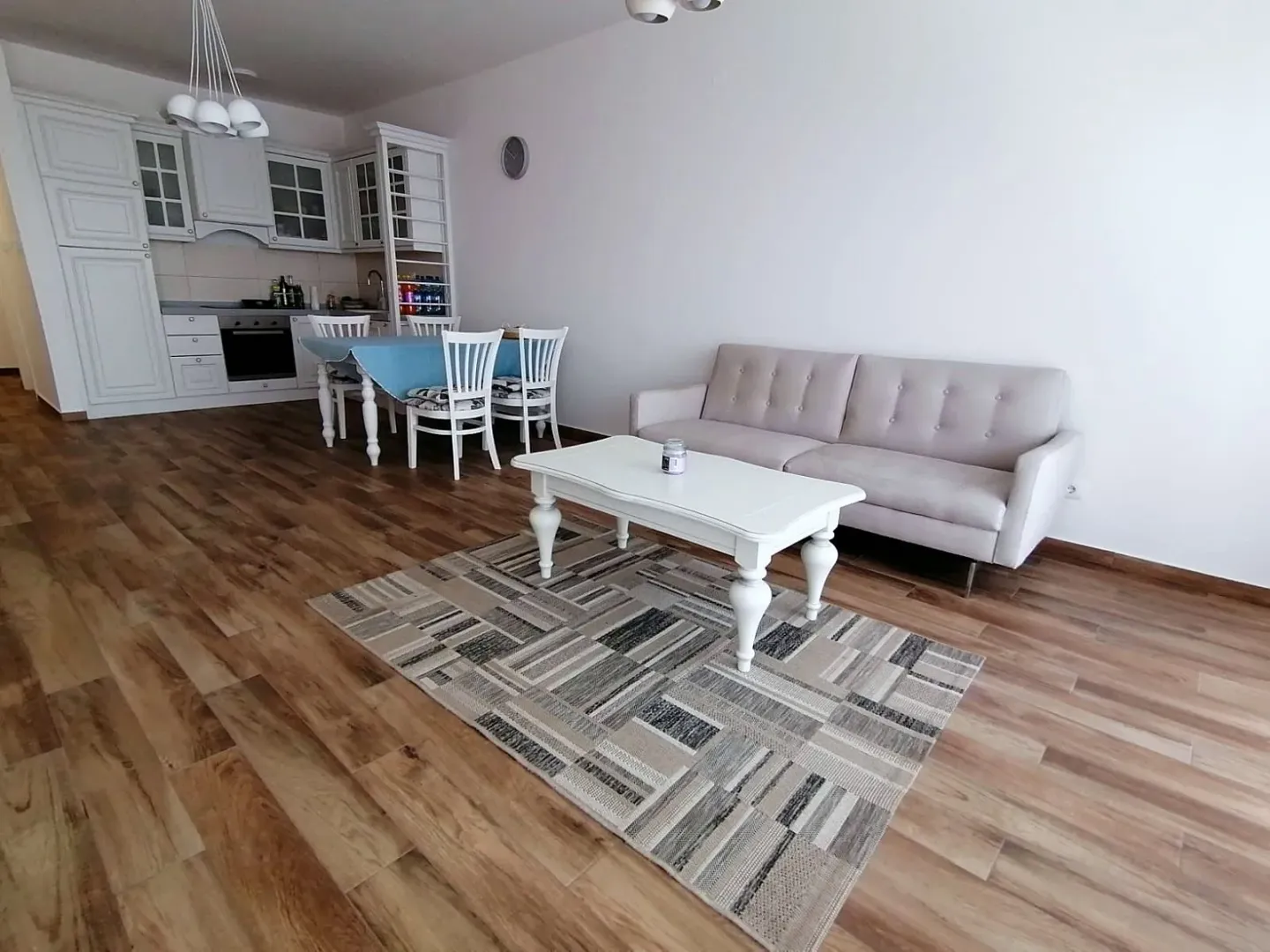 Prodaja, dvosoban stan, 111m², Dobra Voda, Bar