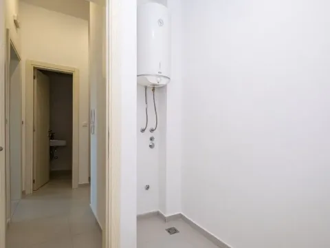 Prodaja, trosoban stan, 95m², Gornja Gorica, Podgorica - image 9