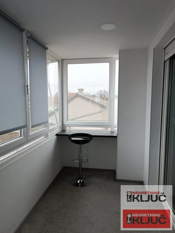 Prodaja, trosoban stan, 62m², Salajka, Novi Sad Sve Podlokacije