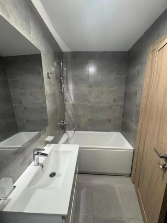 Izdavanje, dvosoban stan, 69m², Master Kvart, Podgorica