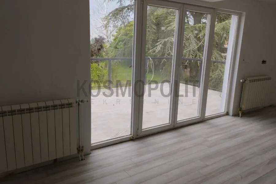 Prodaja, kuća, 290m², Novi Banovci, Stara Pazova
