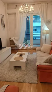 Izdavanje, dvosoban stan, 50m², Bulevar Oslobodjenja, Novi Sad Sve Podlokacije - image 11