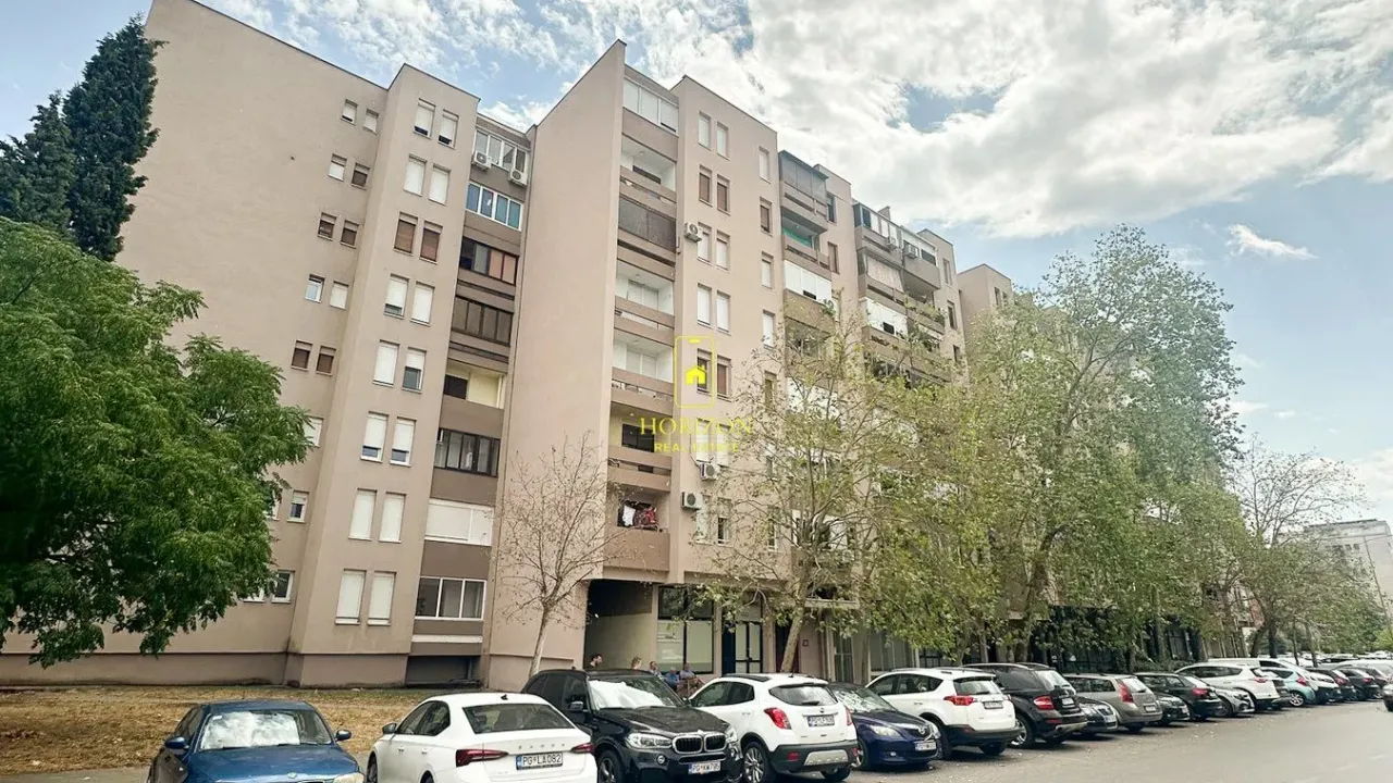 Sale, three bedroom apartment, 96m², Blok 6, Podgorica