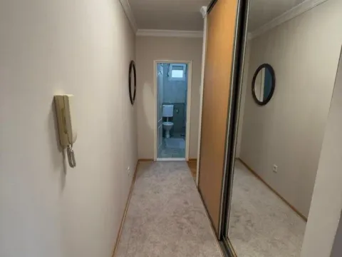 Izdavanje, jednosoban stan, 60m², Gorica C, Podgorica - image 10