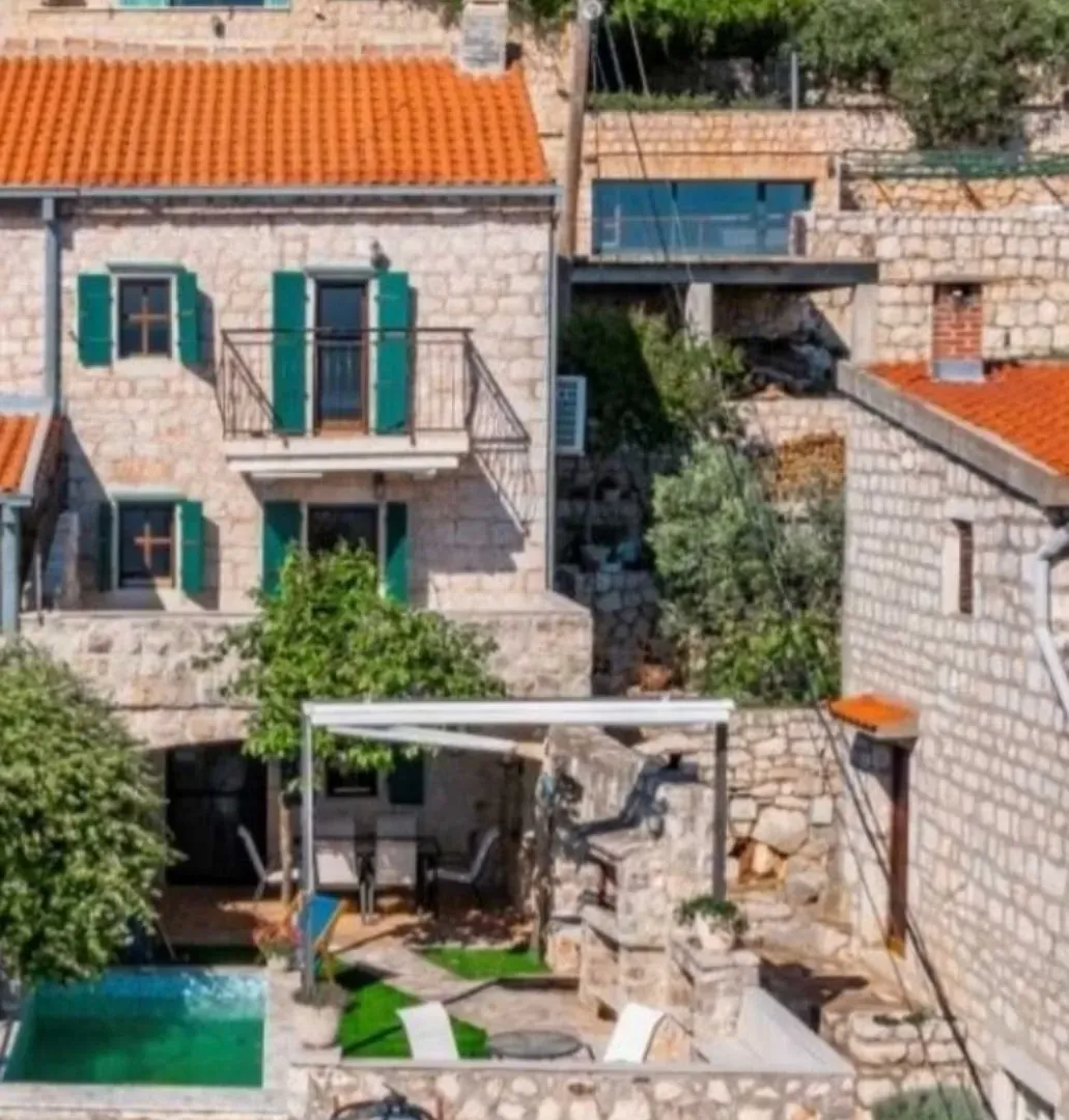 Prodaja, kuća, 115m², Reževići, Budva