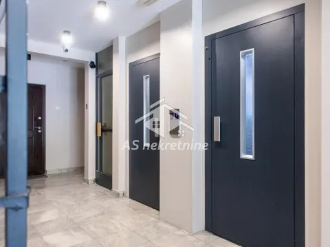 Izdavanje, četvorosoban stan, 96m², Novi Beograd Sve Podlokacije, Beograd - image 20