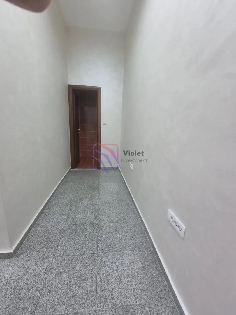 Sale, office space, 43m², Stari Aerodrom, Podgorica