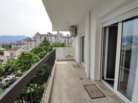 Izdavanje, dvosoban stan, 86m², Centar, Podgorica - image 8