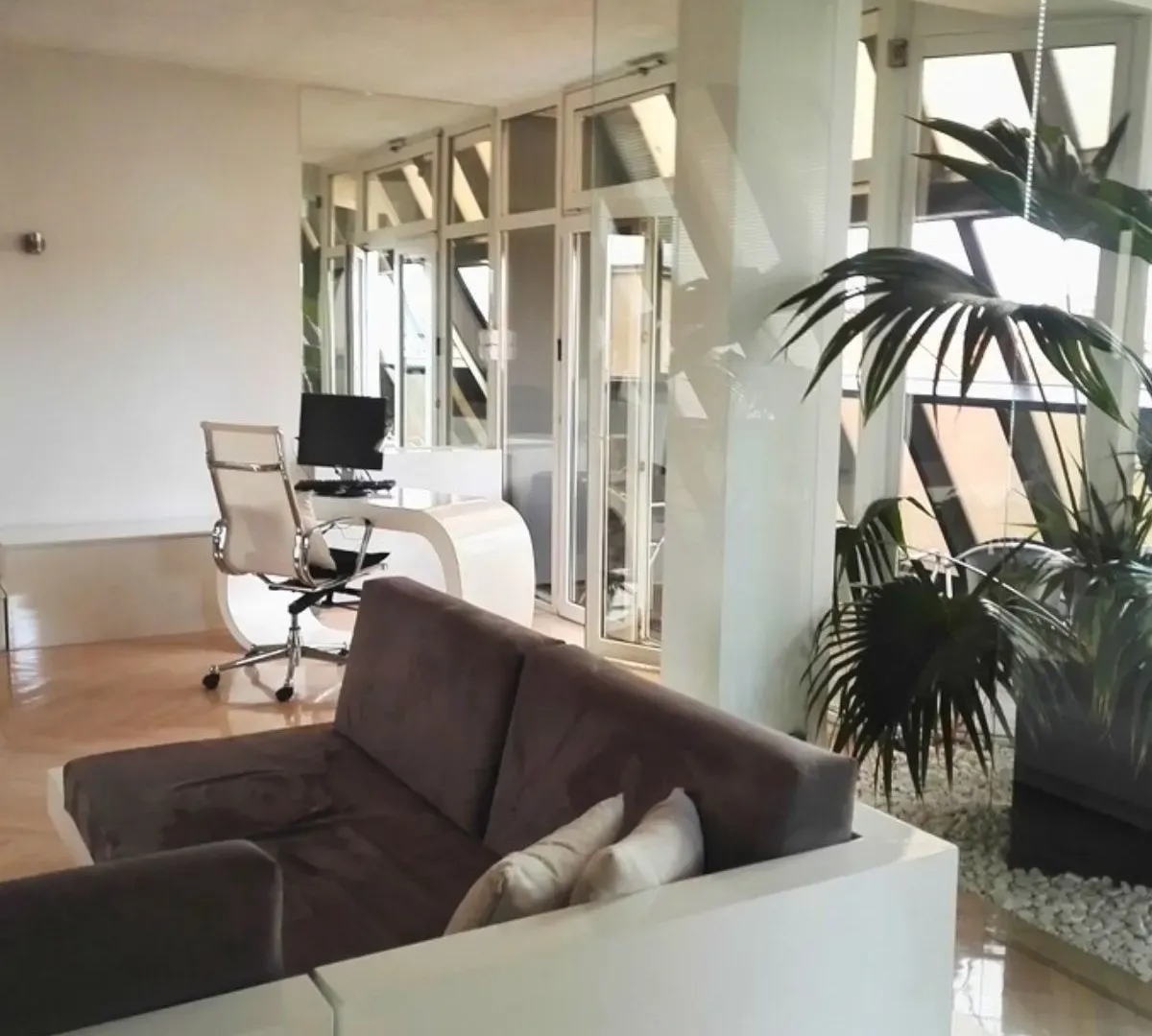 Rent, office space, 180m², Stari grad, Novi Sad