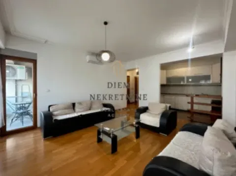 Izdavanje, jednosoban stan, 53m², Centar, Podgorica