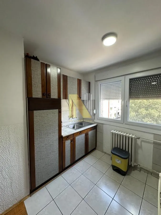 Prodaja, dvosoban stan, 63m², Bulevar Oslobodjenja, Novi Sad Sve Podlokacije